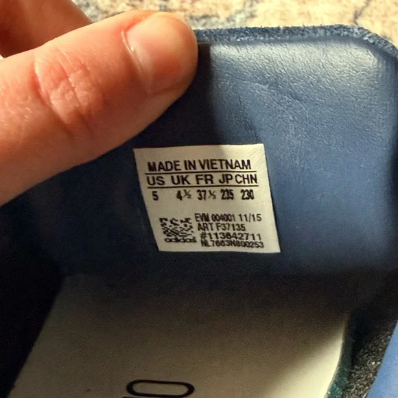 RARE Adidas Superstars - Picture 4 of 5